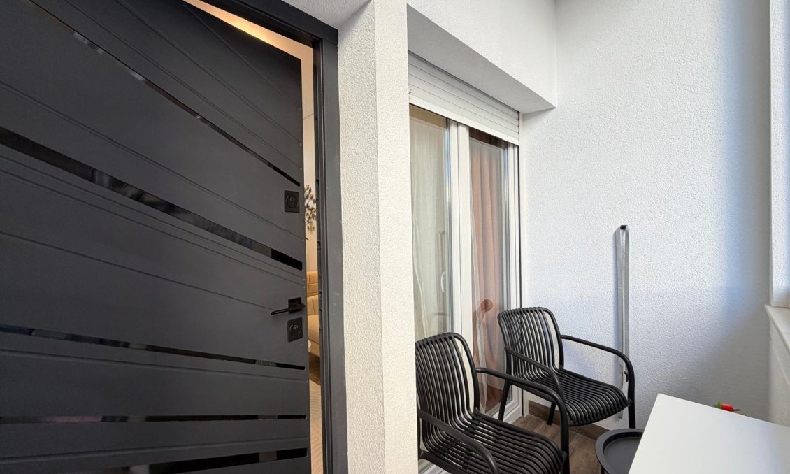 Revente - Appartement -
Torrevieja