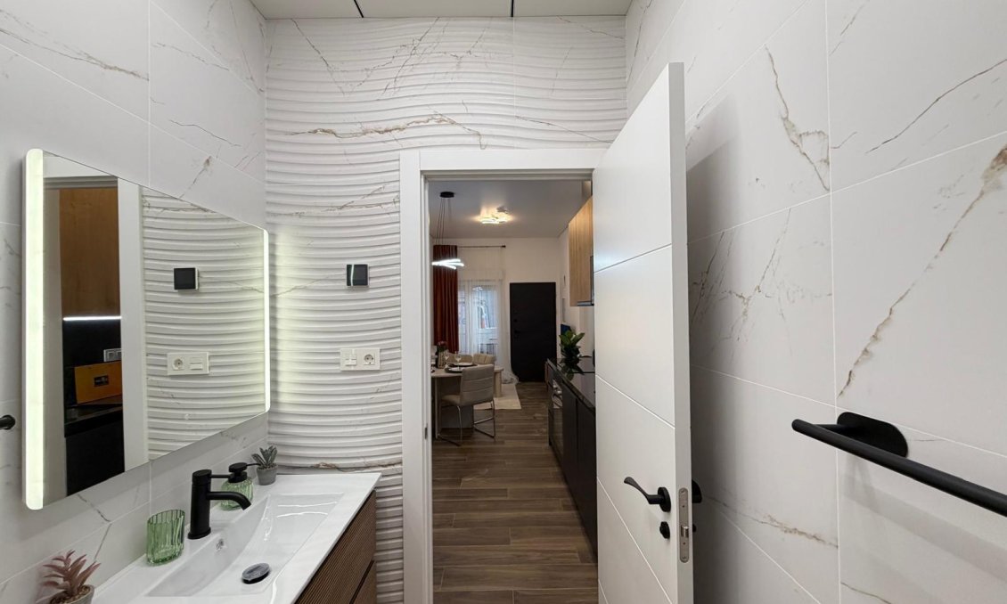 Revente - Appartement -
Torrevieja