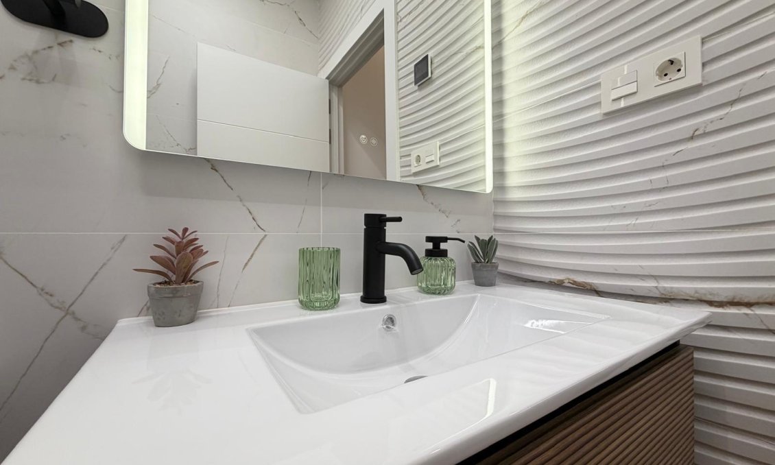 Revente - Appartement -
Torrevieja