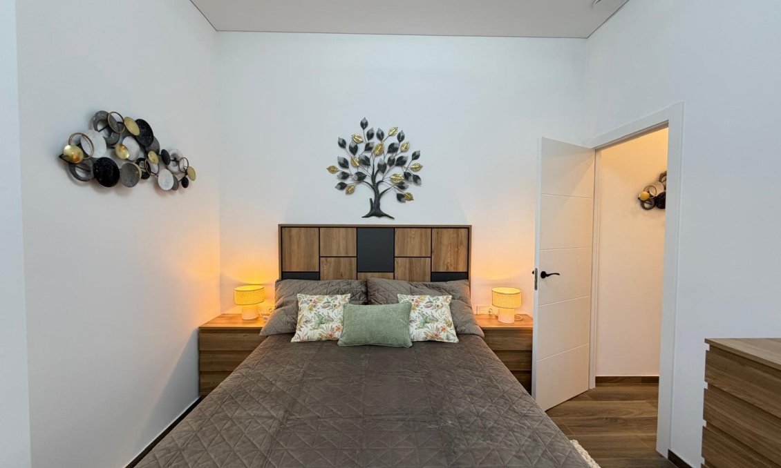 Revente - Appartement -
Torrevieja