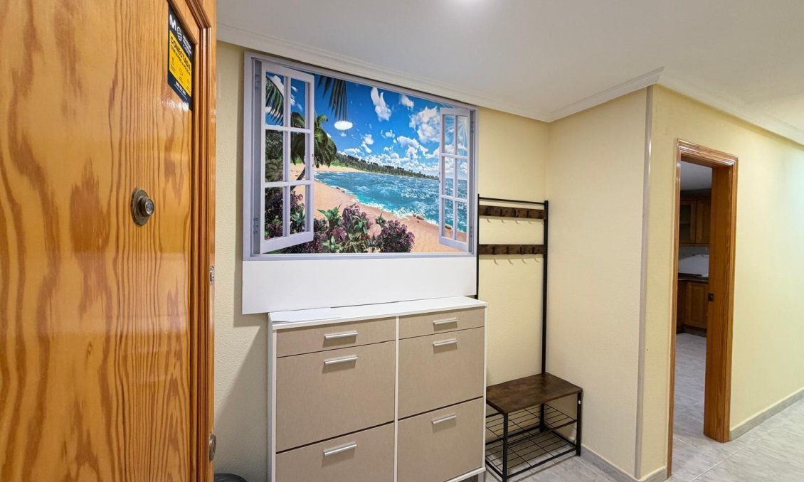 Resale - Apartment -
Torrevieja - Playa del Cura