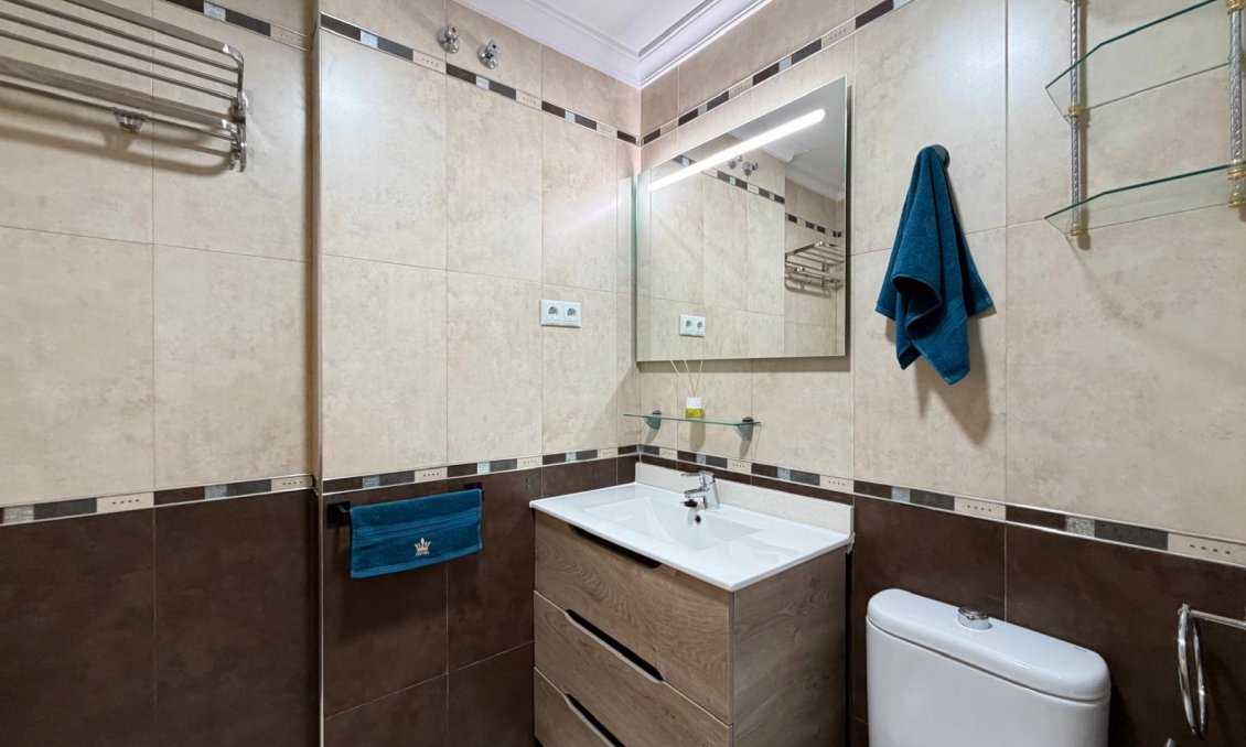 Resale - Apartment -
Torrevieja - Playa del Cura