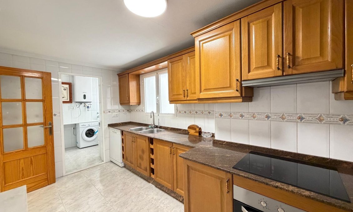 Resale - Apartment -
Torrevieja - Playa del Cura