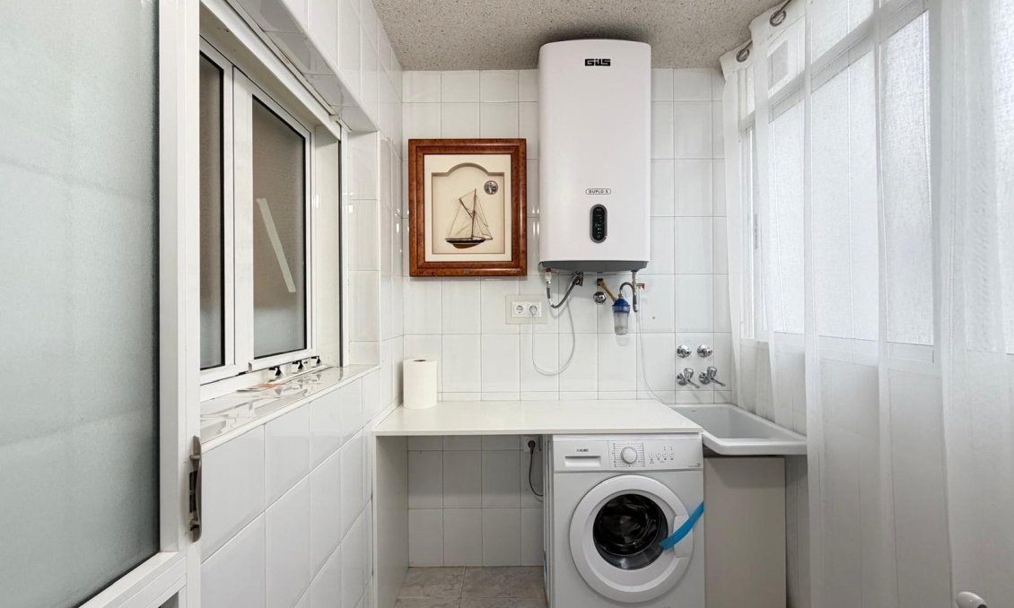 Resale - Apartment -
Torrevieja - Playa del Cura