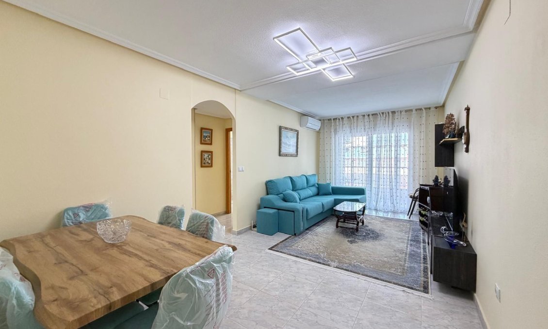 Resale - Apartment -
Torrevieja - Playa del Cura