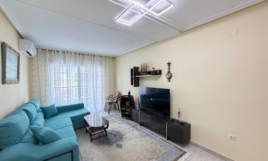 Resale - Apartment -
Torrevieja - Playa del Cura