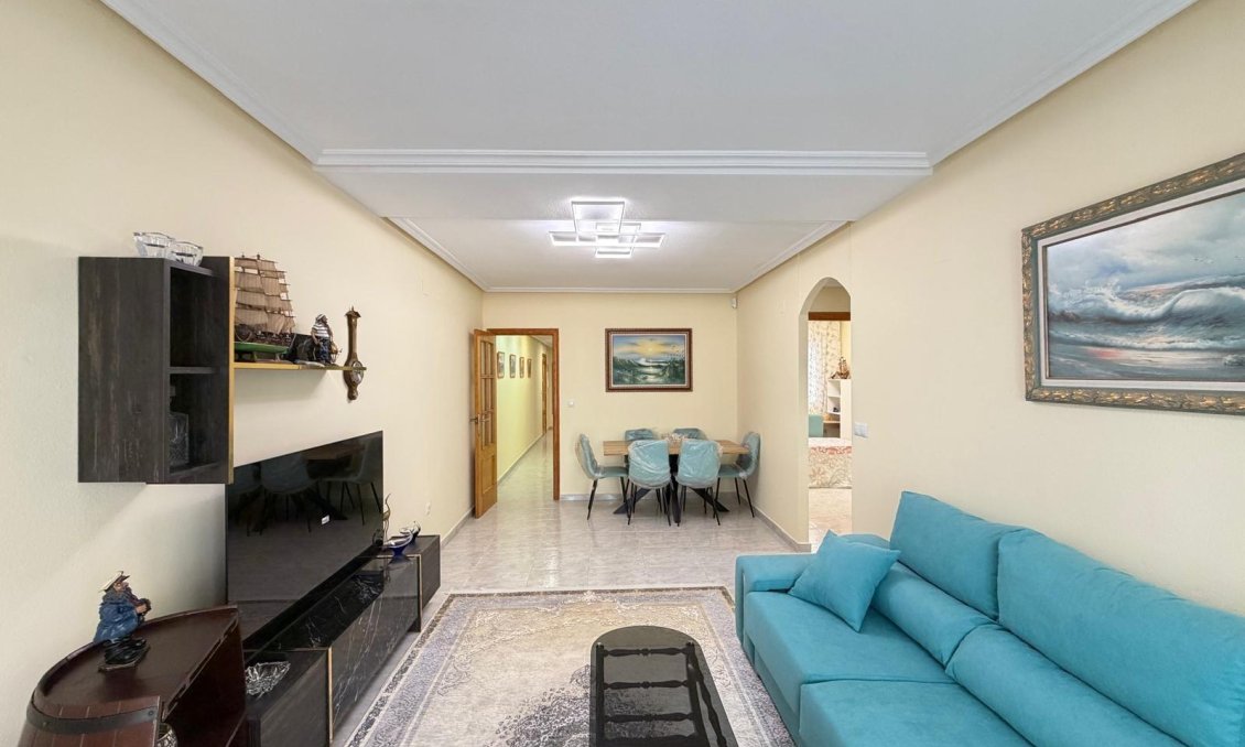 Resale - Apartment -
Torrevieja - Playa del Cura