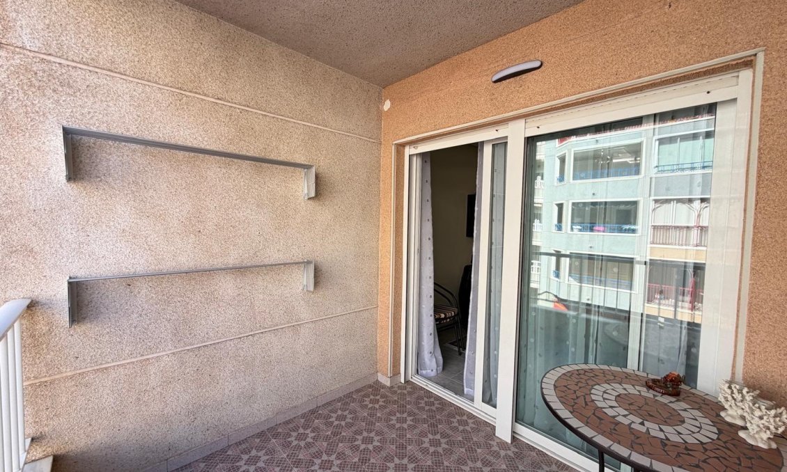 Resale - Apartment -
Torrevieja - Playa del Cura
