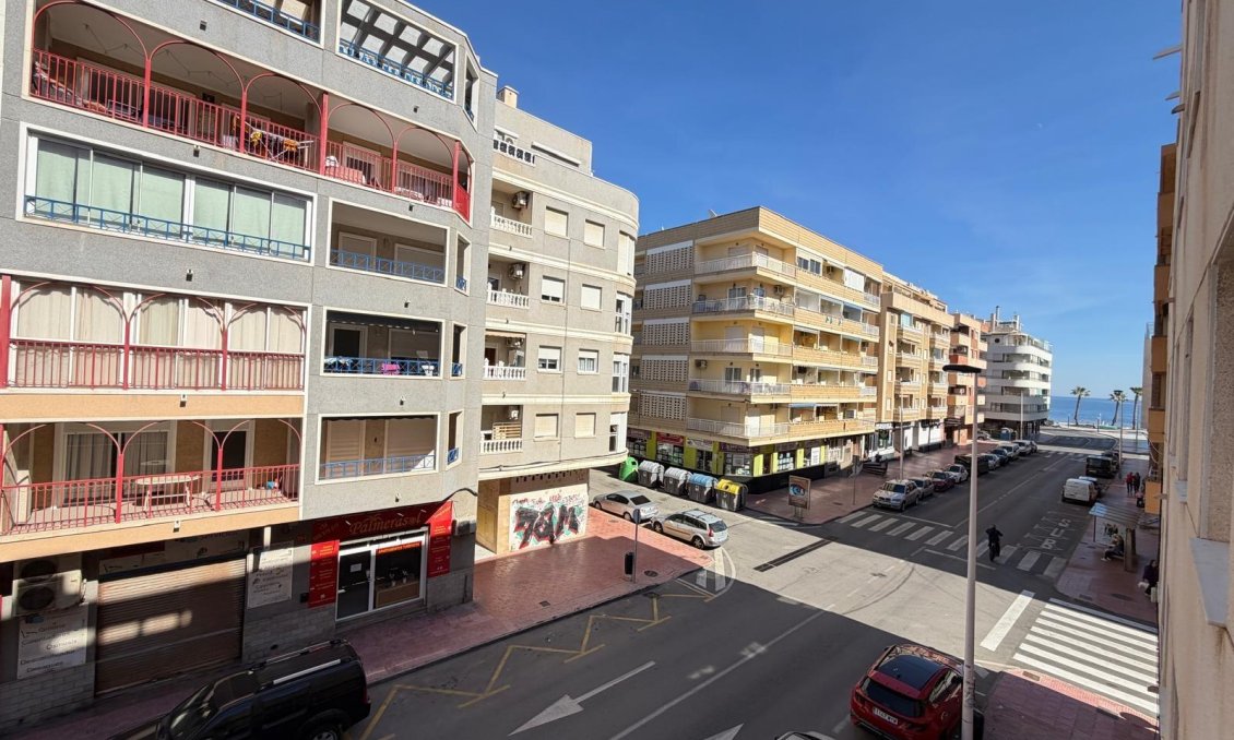 Resale - Apartment -
Torrevieja - Playa del Cura