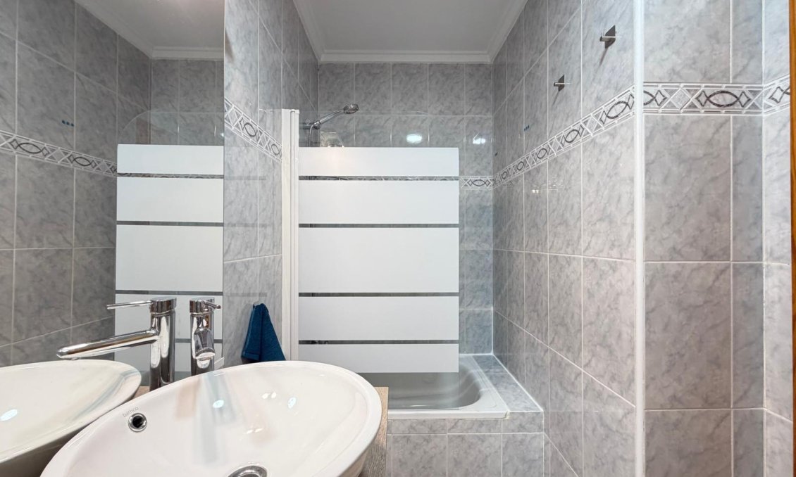 Resale - Apartment -
Torrevieja - Playa del Cura