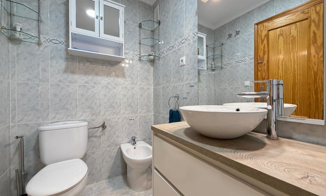 Resale - Apartment -
Torrevieja - Playa del Cura