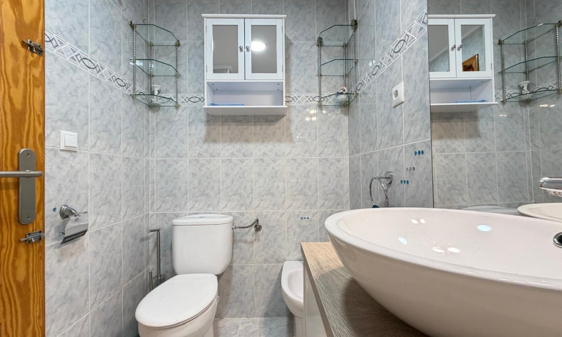 Resale - Apartment -
Torrevieja - Playa del Cura