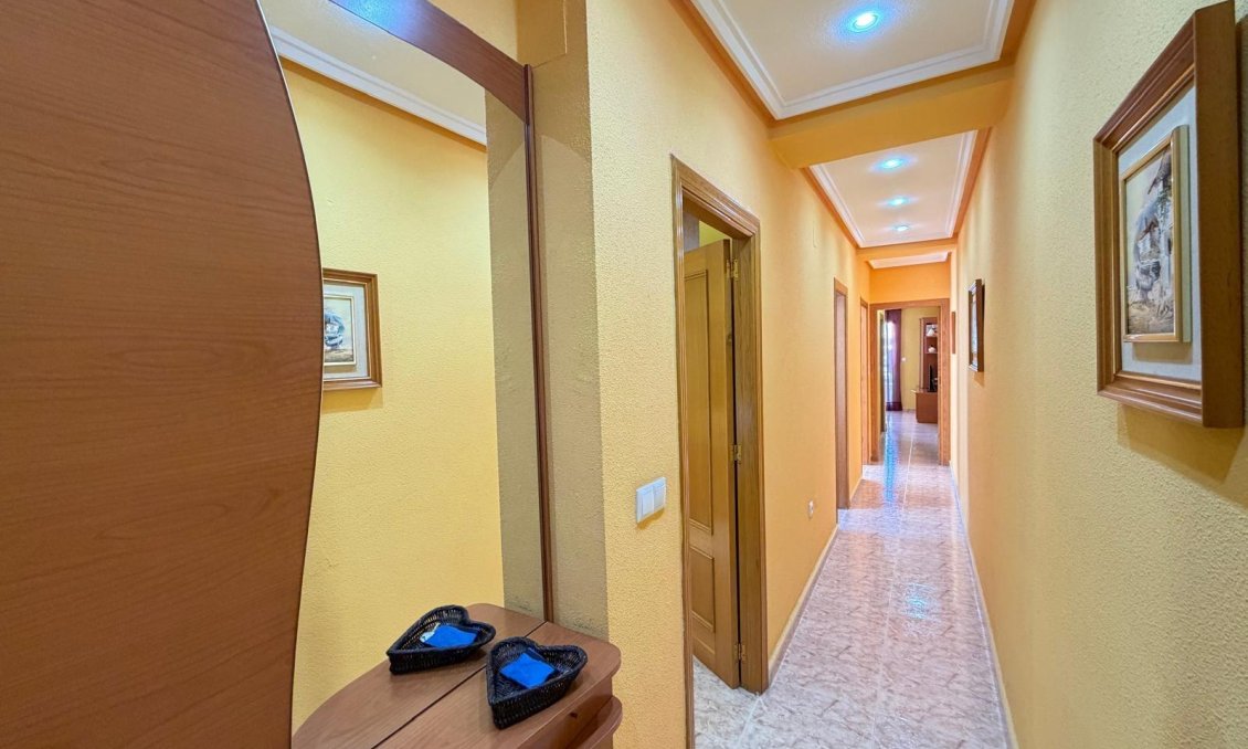 Resale - Penthouse -
Torrevieja - Playa del Cura