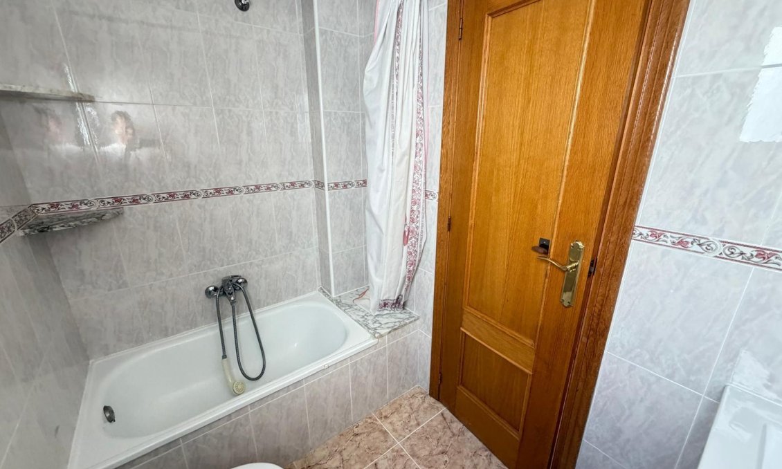 Resale - Penthouse -
Torrevieja - Playa del Cura