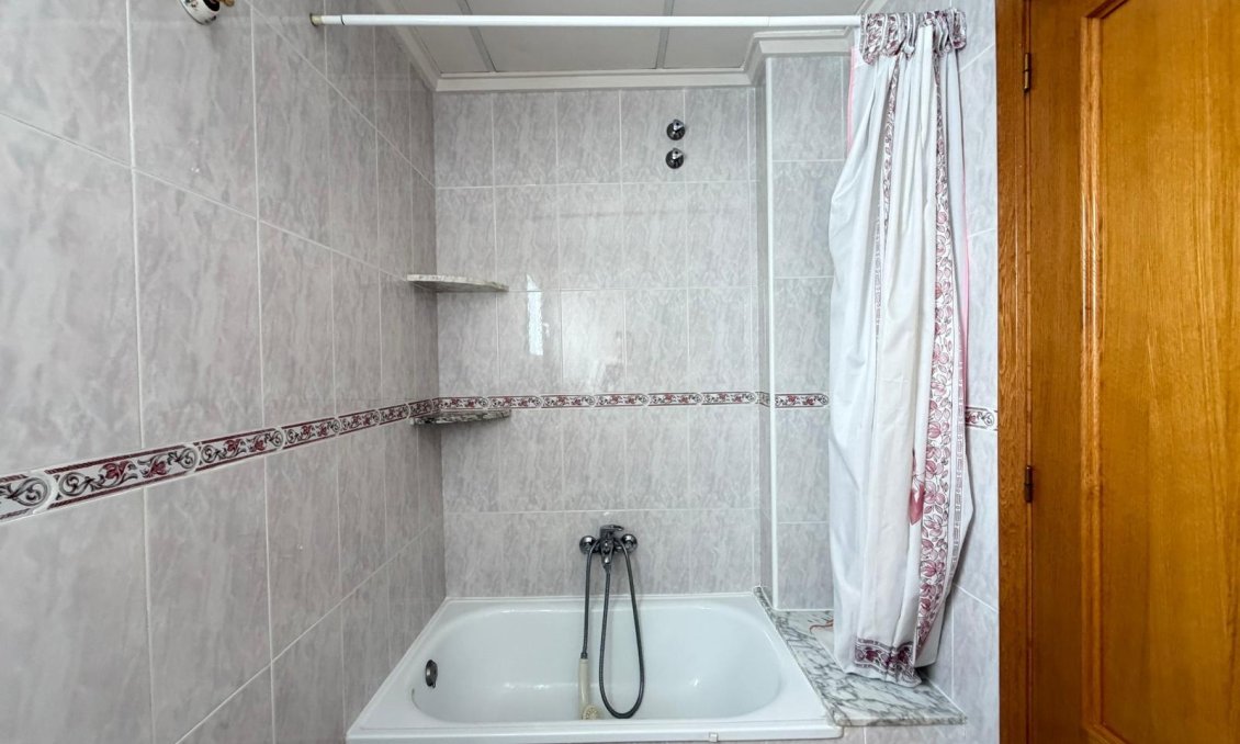 Resale - Penthouse -
Torrevieja - Playa del Cura