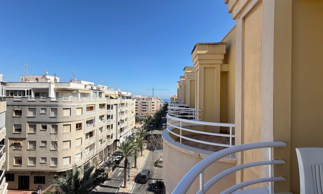 Resale - Penthouse -
Torrevieja - Playa del Cura