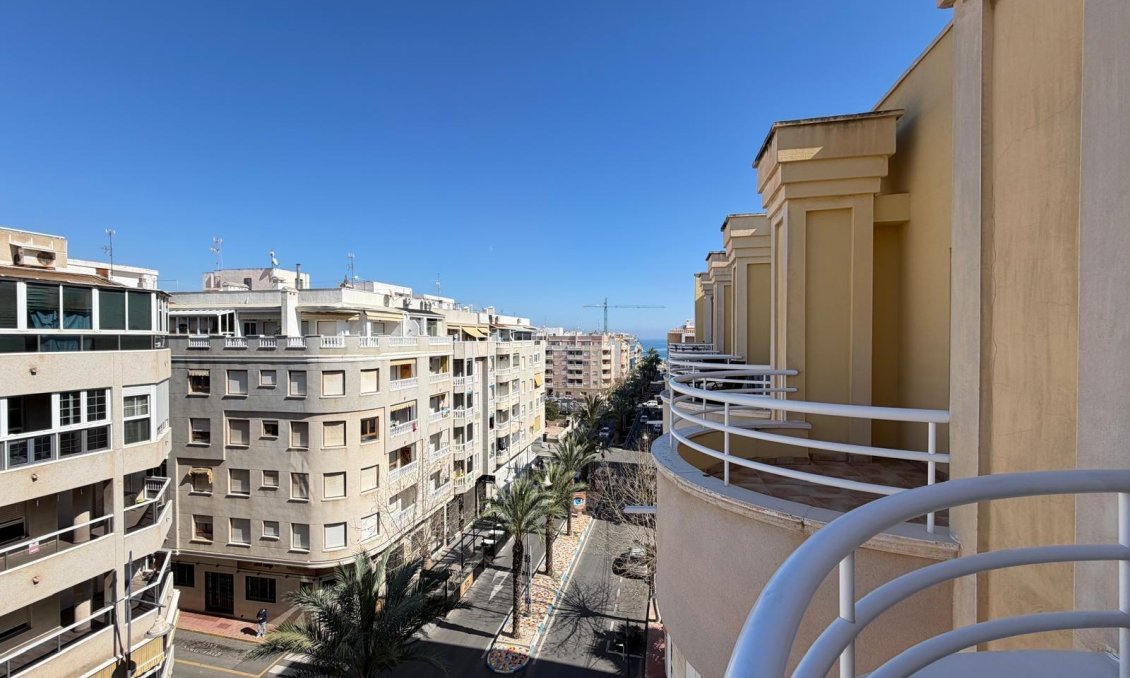 Resale - Penthouse -
Torrevieja - Playa del Cura