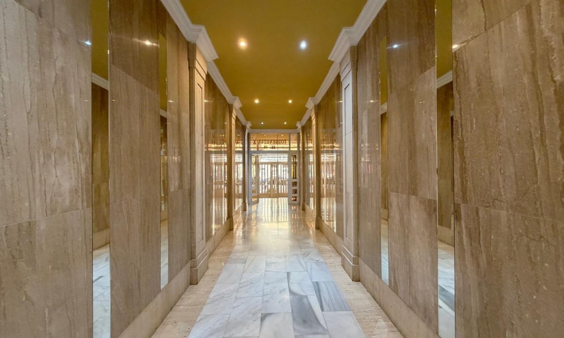 Resale - Penthouse -
Torrevieja - Playa del Cura