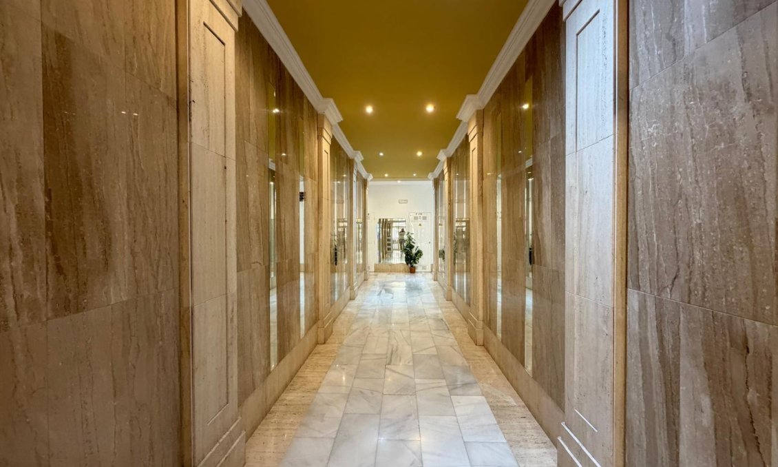 Resale - Penthouse -
Torrevieja - Playa del Cura