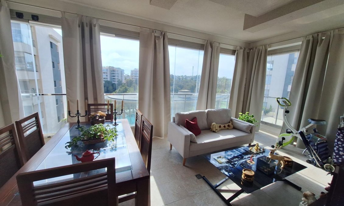 Resale - Apartment -
Orihuela Costa - Los Dolses