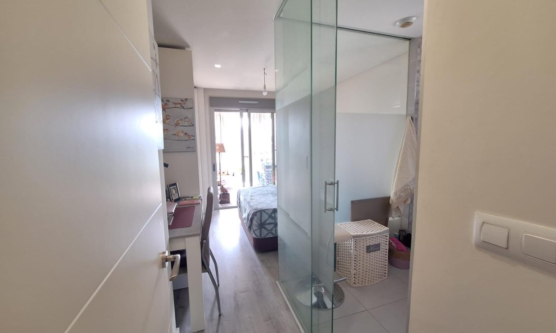 Resale - Apartment -
Orihuela Costa - Los Dolses
