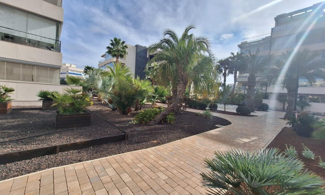 Resale - Apartment -
Orihuela Costa - Los Dolses