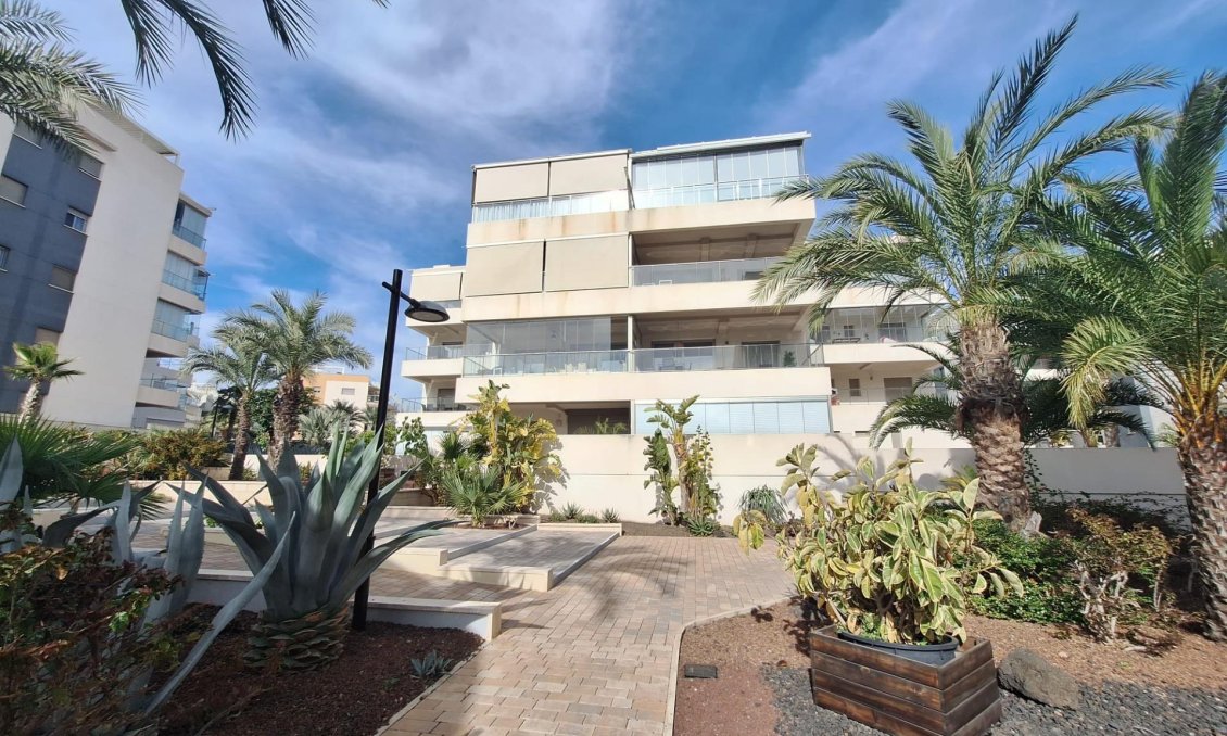 Resale - Apartment -
Orihuela Costa - Los Dolses