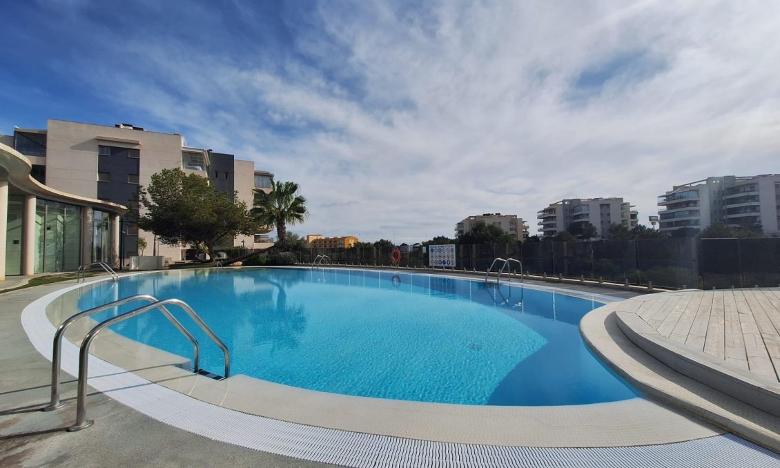 Resale - Apartment -
Orihuela Costa - Los Dolses