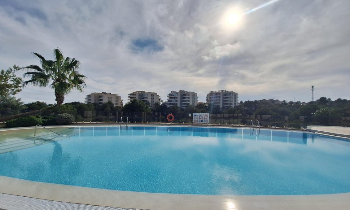 Resale - Apartment -
Orihuela Costa - Los Dolses