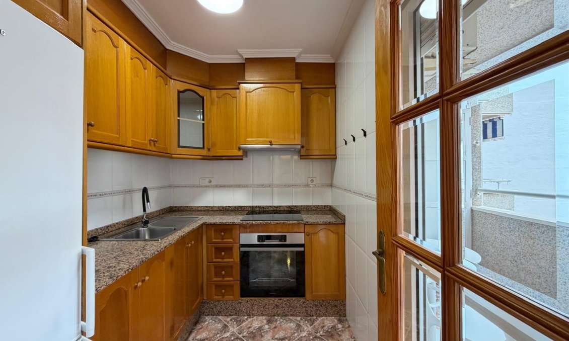 Resale - Apartment -
Torrevieja - Playa de los Locos