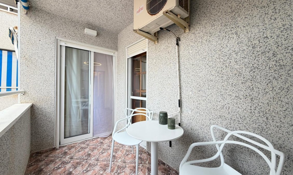 Resale - Apartment -
Torrevieja - Playa de los Locos
