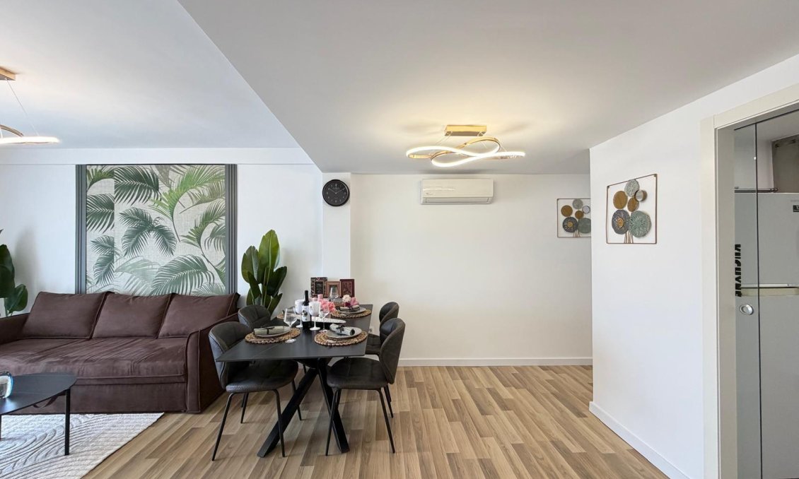 Használt Ingatlanok - Apartman -
Torrevieja - Centrum