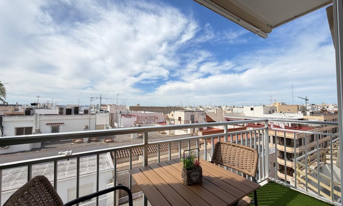 Használt Ingatlanok - Apartman -
Torrevieja - Centrum