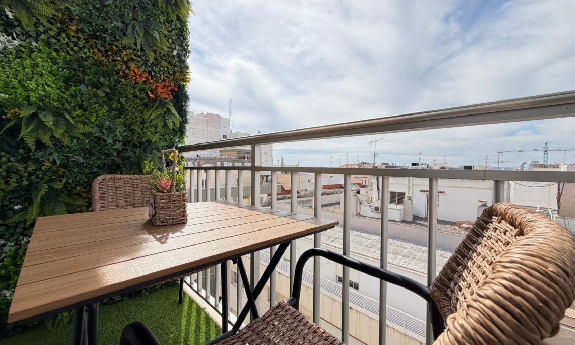 Használt Ingatlanok - Apartman -
Torrevieja - Centrum