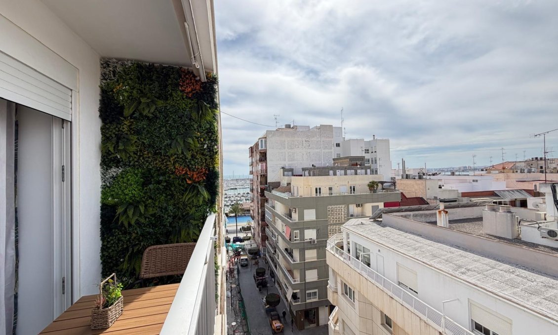 Használt Ingatlanok - Apartman -
Torrevieja - Centrum