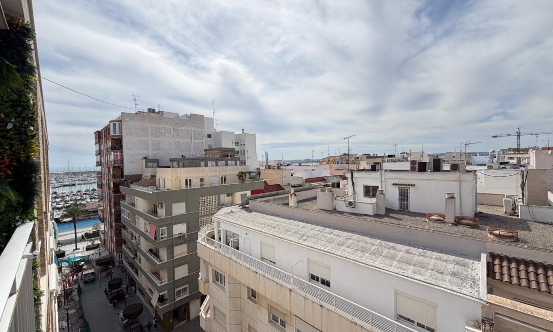 Használt Ingatlanok - Apartman -
Torrevieja - Centrum