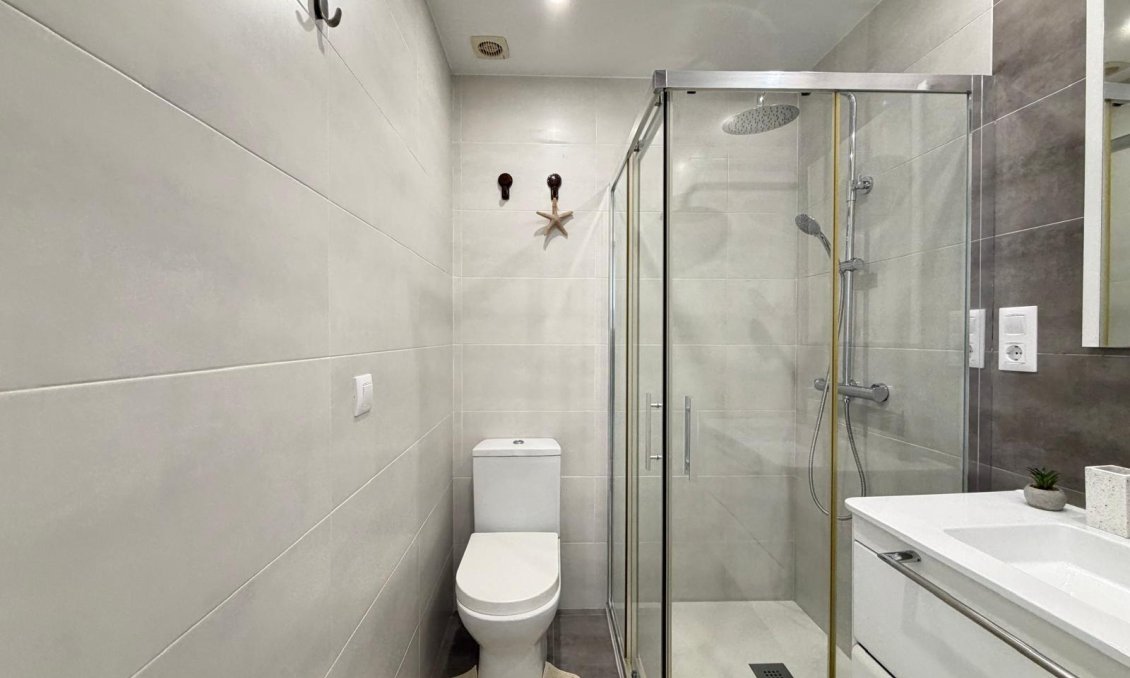 Használt Ingatlanok - Apartman -
Torrevieja - Centrum