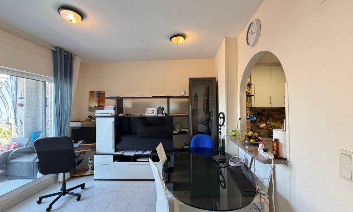 Használt Ingatlanok - Tetőtéri lakás -
Torrevieja - Acequion