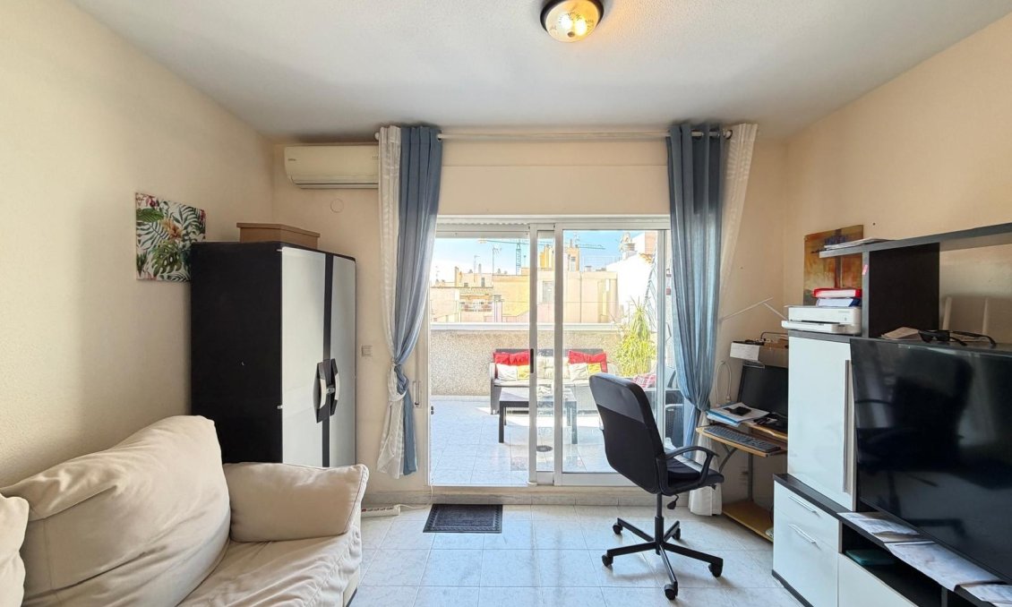 Használt Ingatlanok - Tetőtéri lakás -
Torrevieja - Acequion