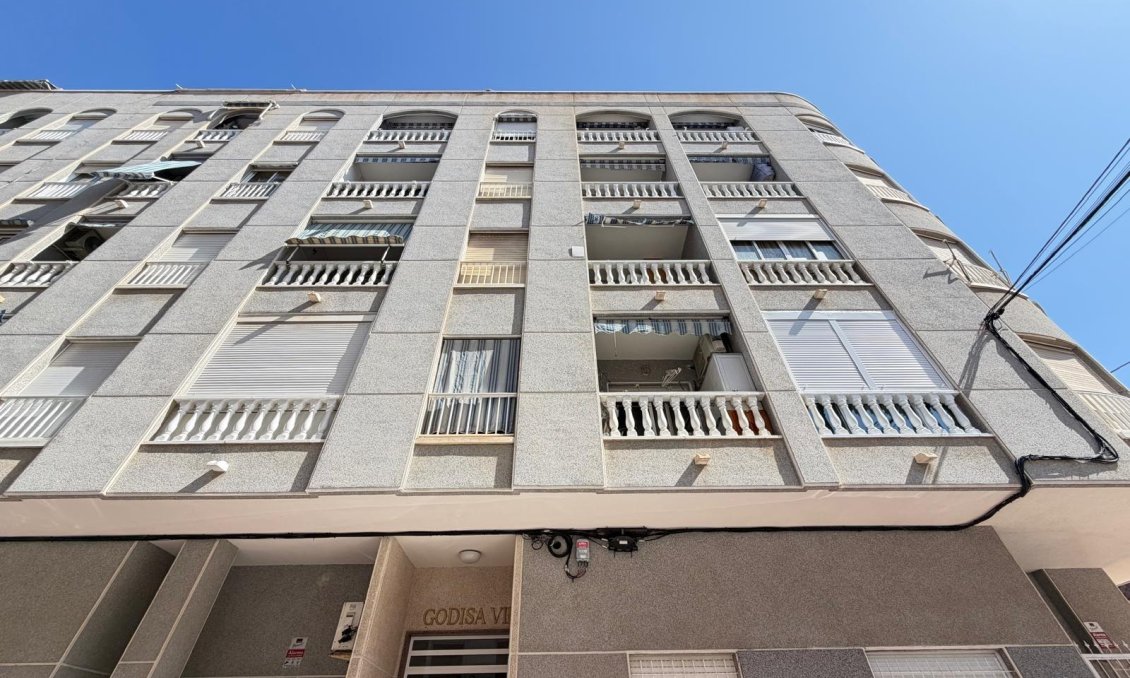 Használt Ingatlanok - Tetőtéri lakás -
Torrevieja - Acequion