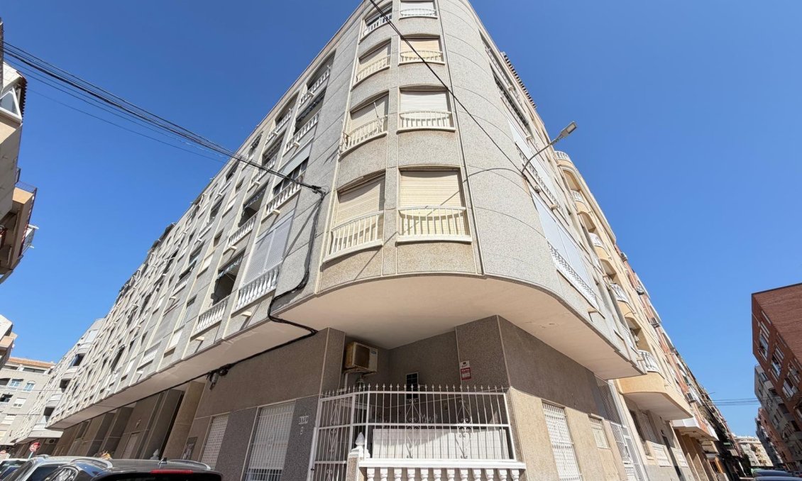 Használt Ingatlanok - Tetőtéri lakás -
Torrevieja - Acequion