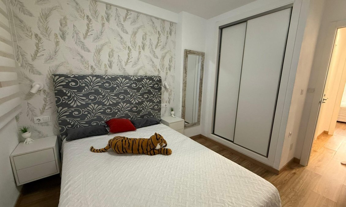 Revânzare - Apartament -
Torrevieja - Centro