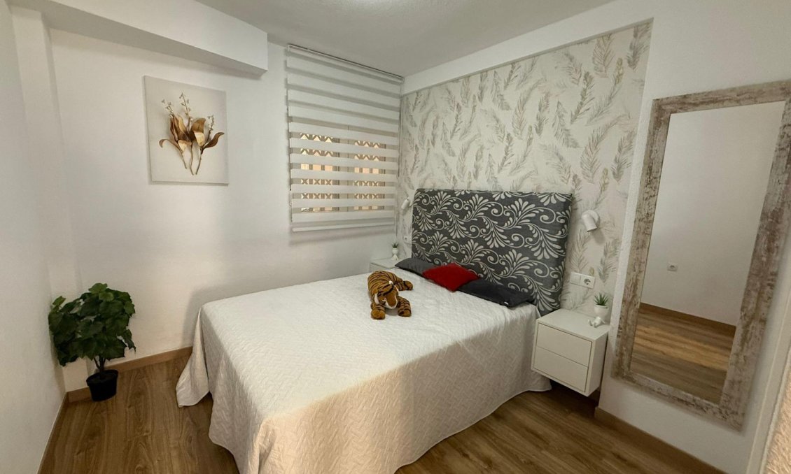 Revânzare - Apartament -
Torrevieja - Centro