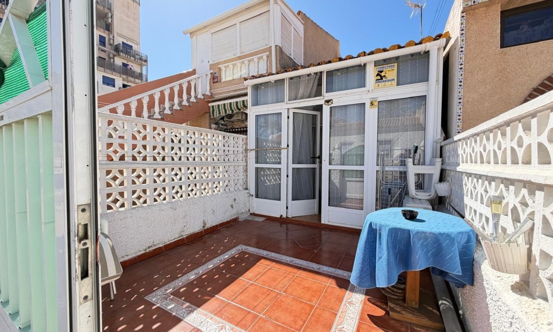 Wiederverkauf - Stadthaus -
Torrevieja - Nueva Torrevieja