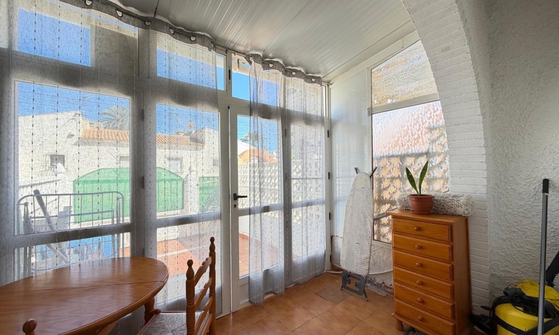 Wiederverkauf - Stadthaus -
Torrevieja - Nueva Torrevieja