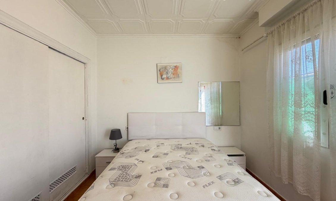 Wiederverkauf - Stadthaus -
Torrevieja - Nueva Torrevieja