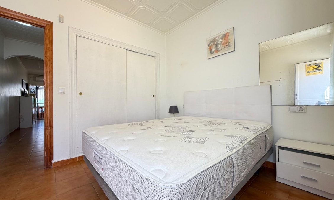 Wiederverkauf - Stadthaus -
Torrevieja - Nueva Torrevieja
