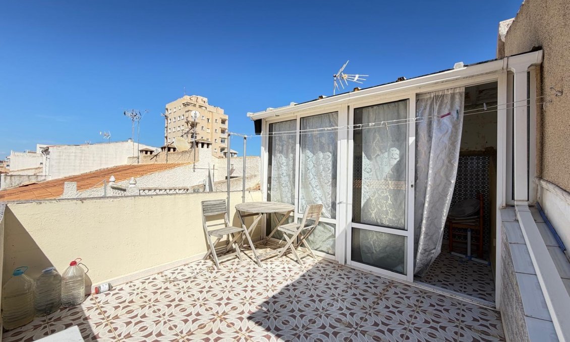 Wiederverkauf - Stadthaus -
Torrevieja - Nueva Torrevieja