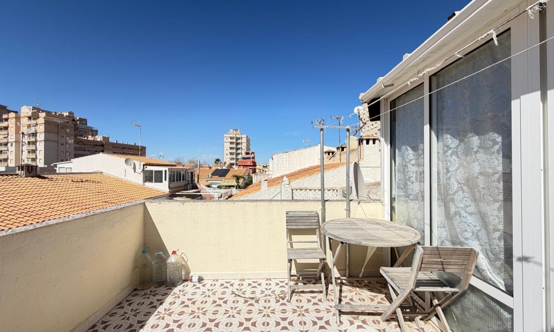 Wiederverkauf - Stadthaus -
Torrevieja - Nueva Torrevieja