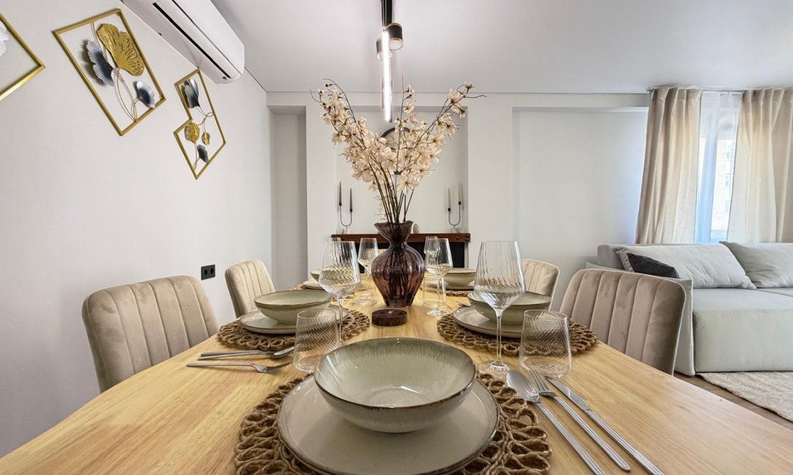 Revânzare - Apartament -
Torrevieja - Punta Prima